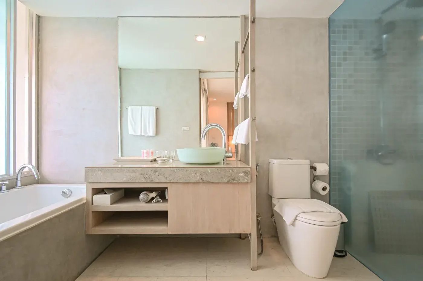 Ramada-by-Wyndham-Phuket-Southsea-Room-44