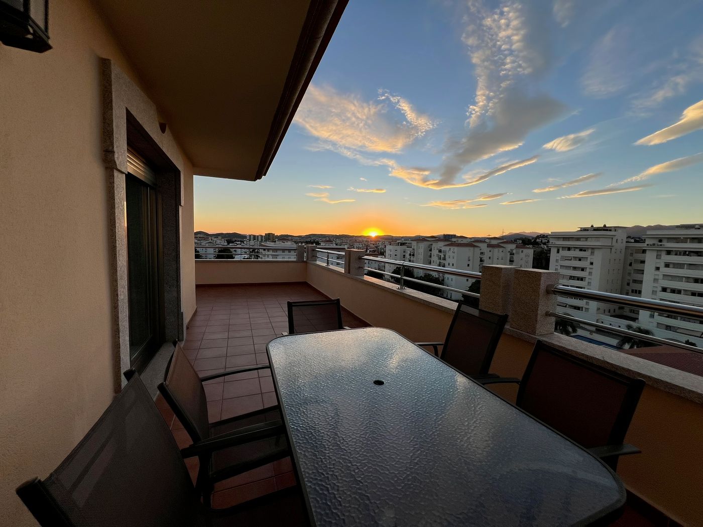 Mediterraneo-Real-Room-55