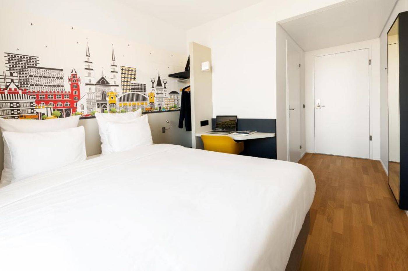 BandB Hotel Basel-Switzerland-Basel-Room-7