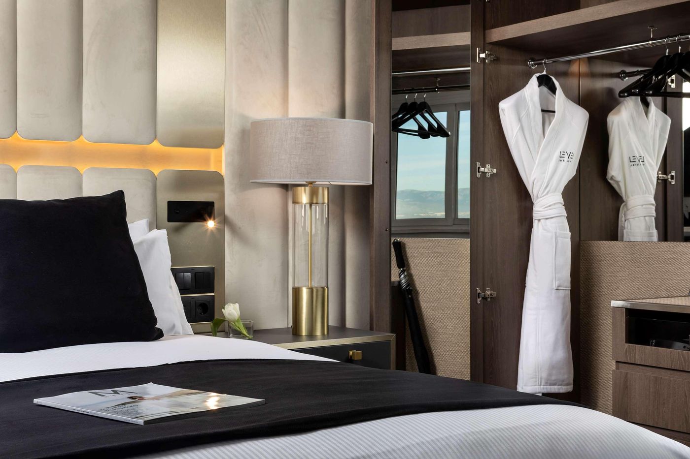 Melia-Castilla-Room-50