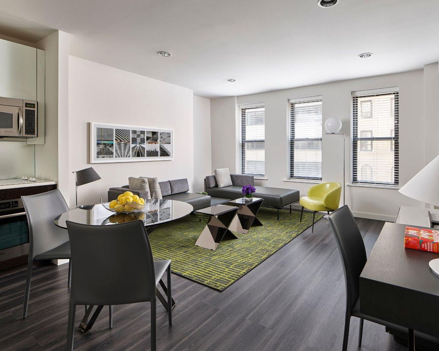 AKA-Times-Square---Apartments-Room-15