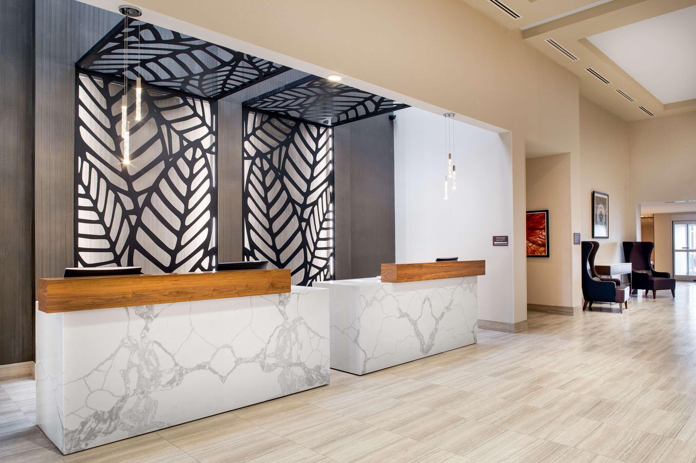 DoubleTree by Hilton Toronto Airport-Canada-TORONTO-Lobby-3