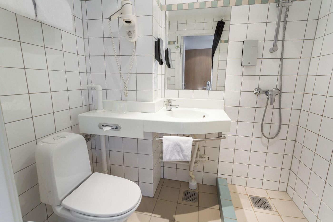 Mercur-Copenhagen-Hotel-Room-46