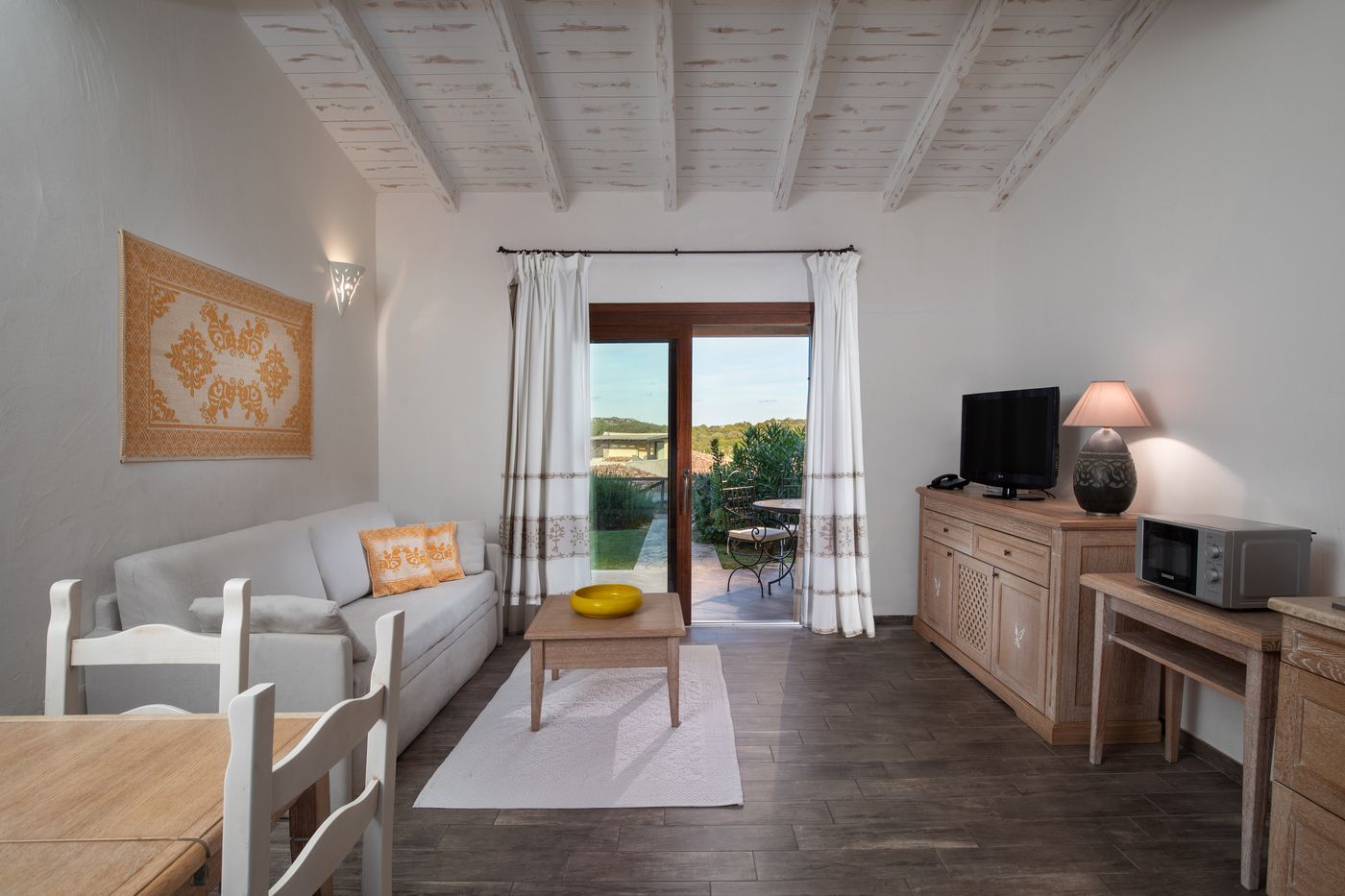 Punta-Falcone-Resort-Room-11