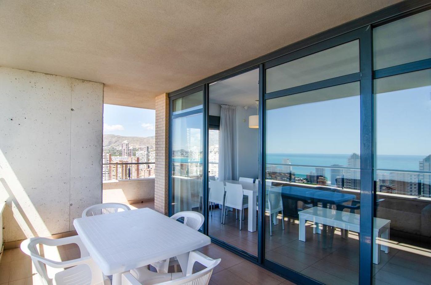 Torre DOboe Apartments