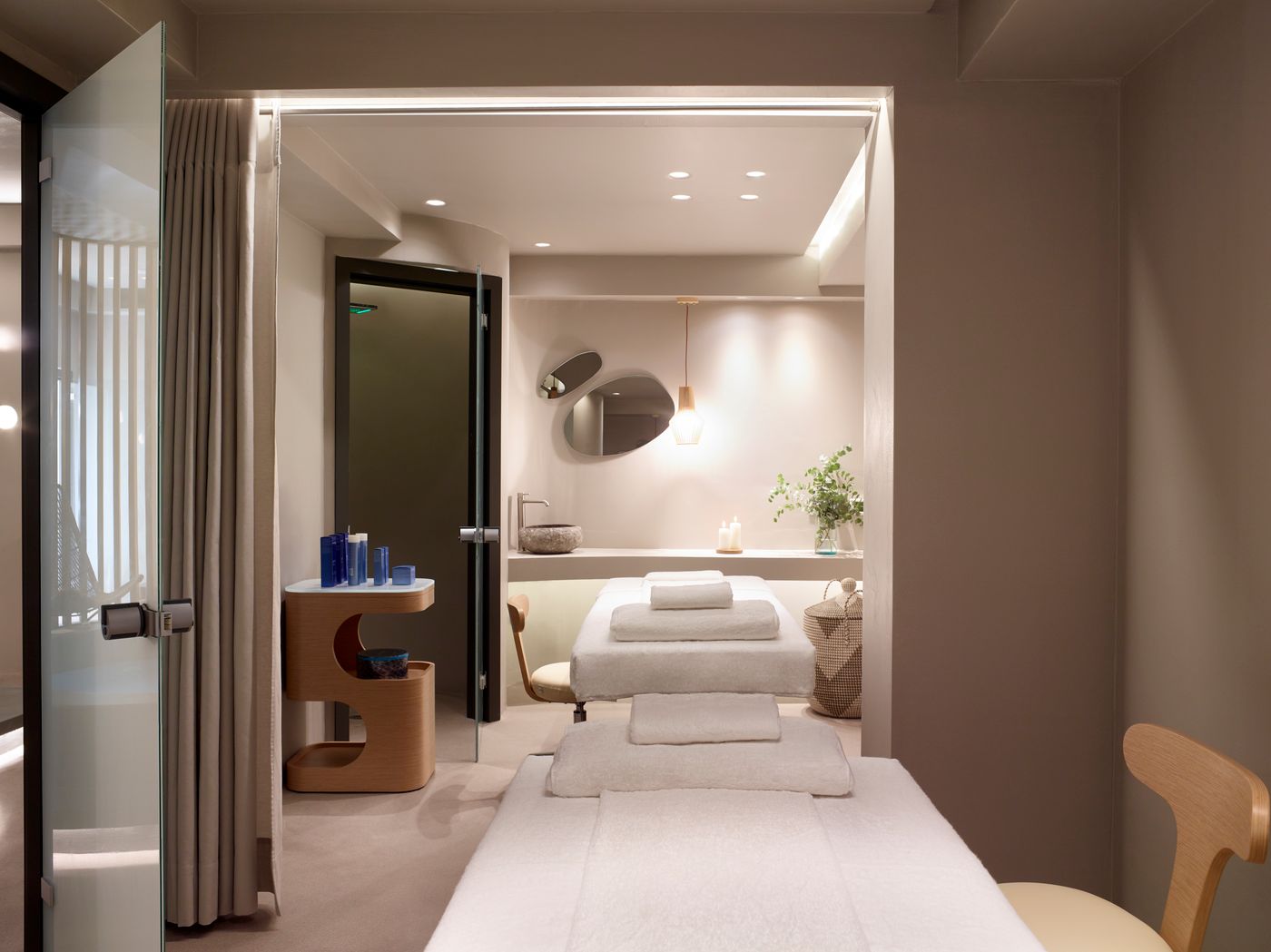 Nine-Muses-Sports-and-Entertainment-45