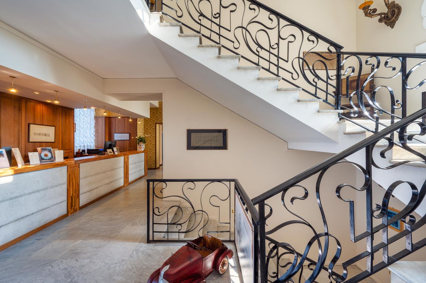 Excelsior-Palace-Lobby-63