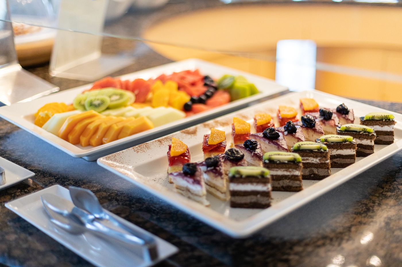 Risco-del-Gato-Suites-LIVVO-Senses-Collection-Restaurant-49