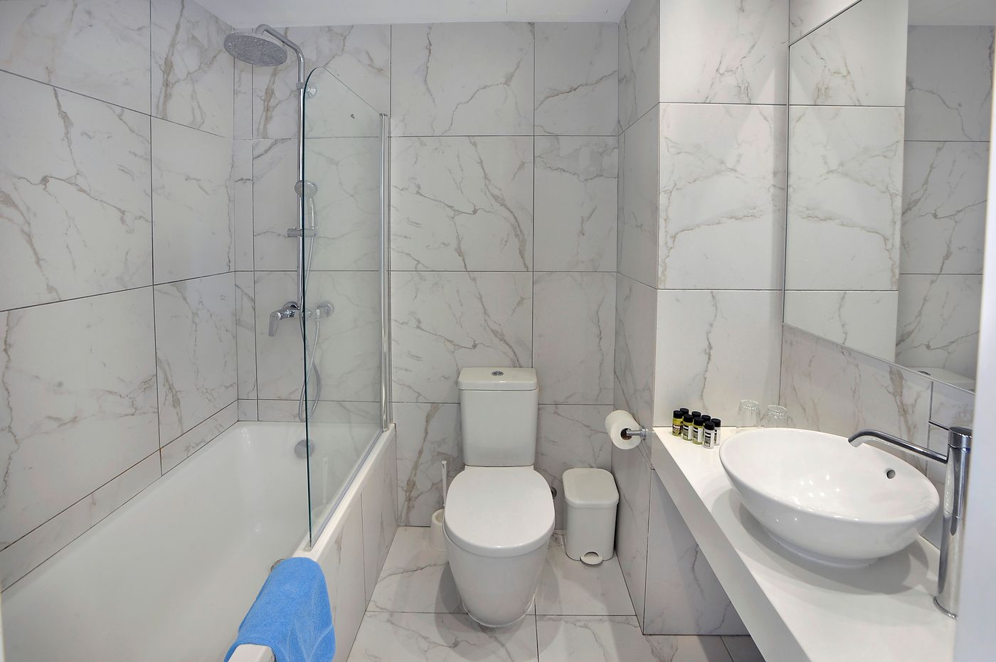 Nissiana-Hotel-and-Bungalows-Room-30