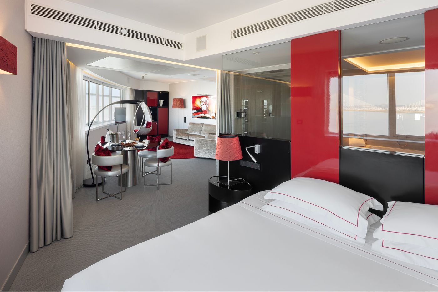 Myriad-By-Sana-Hotels-Room-2