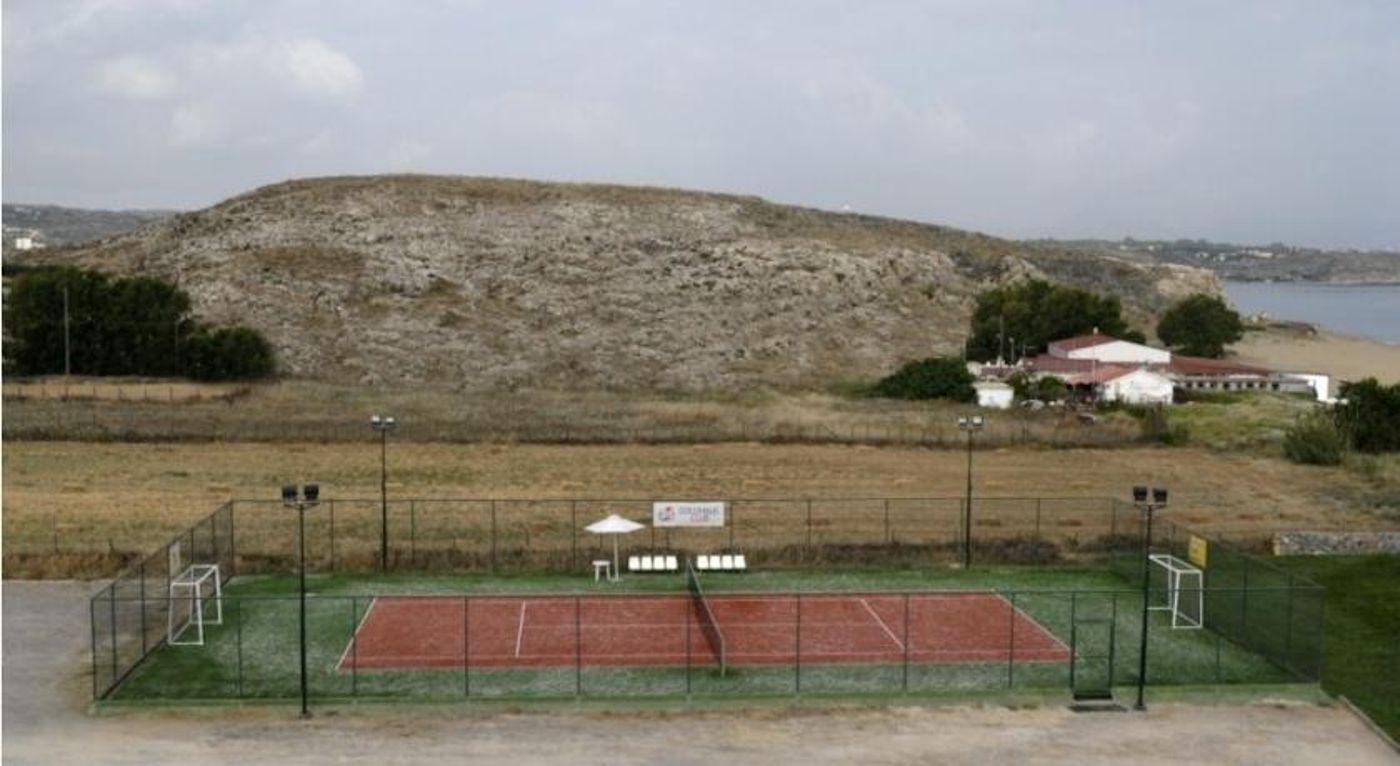 Aks Minoa Palace Hotel