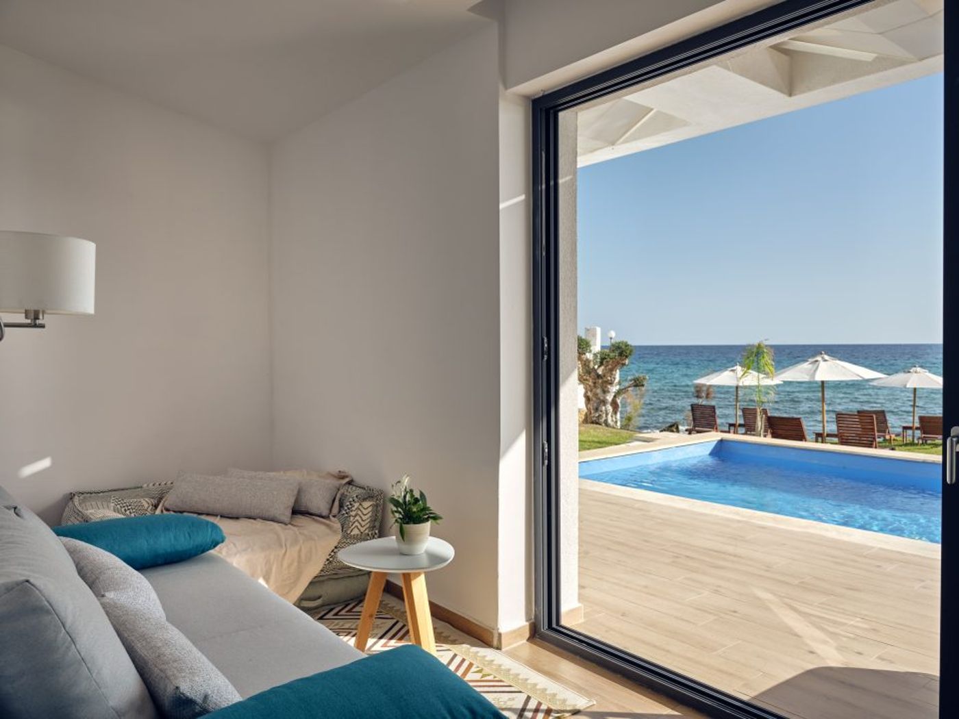 Cavo Orient Beach Hotel