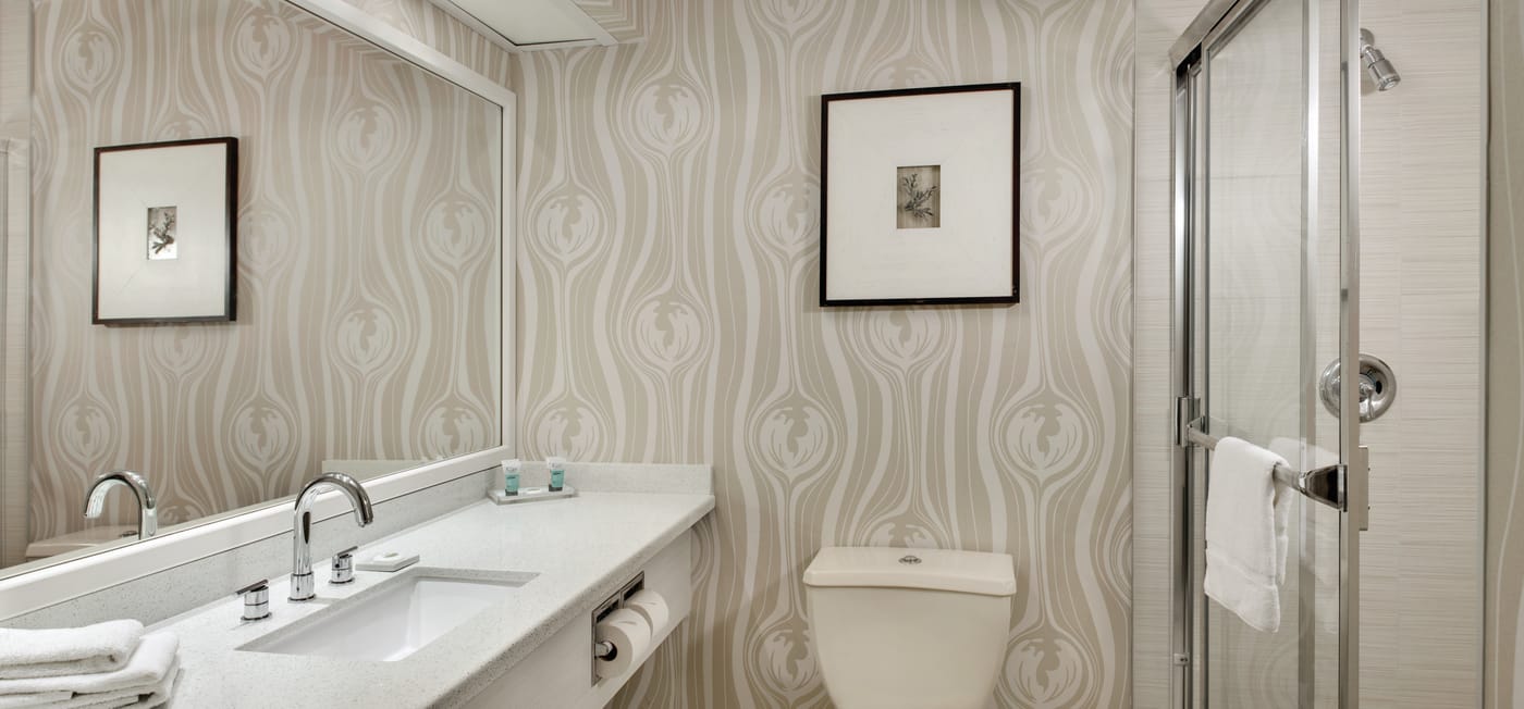 Luxor-Hotel-and-Casino-Room-42