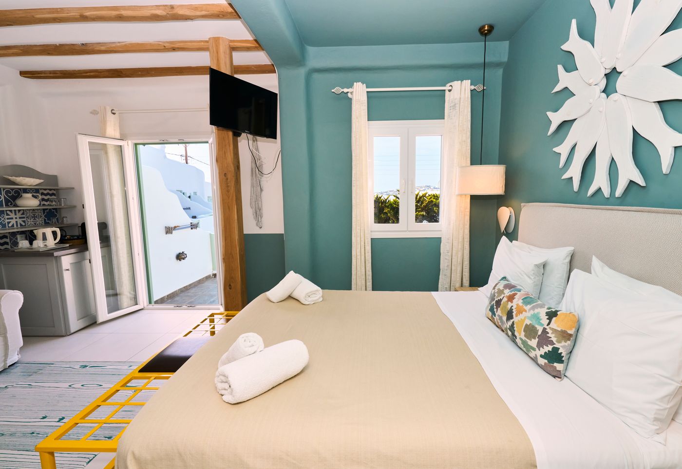 Bellissimo-Resort-Room-26