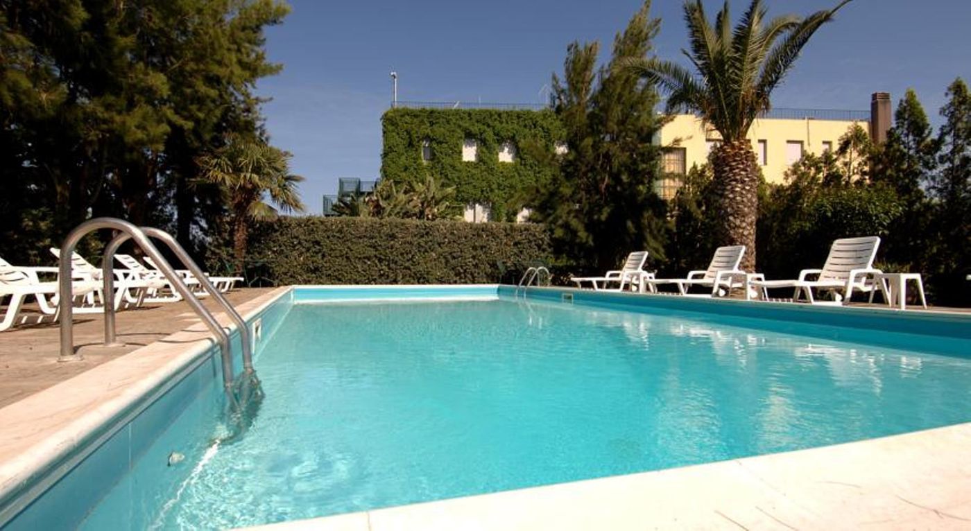 Eden-Riviera-Pool-1