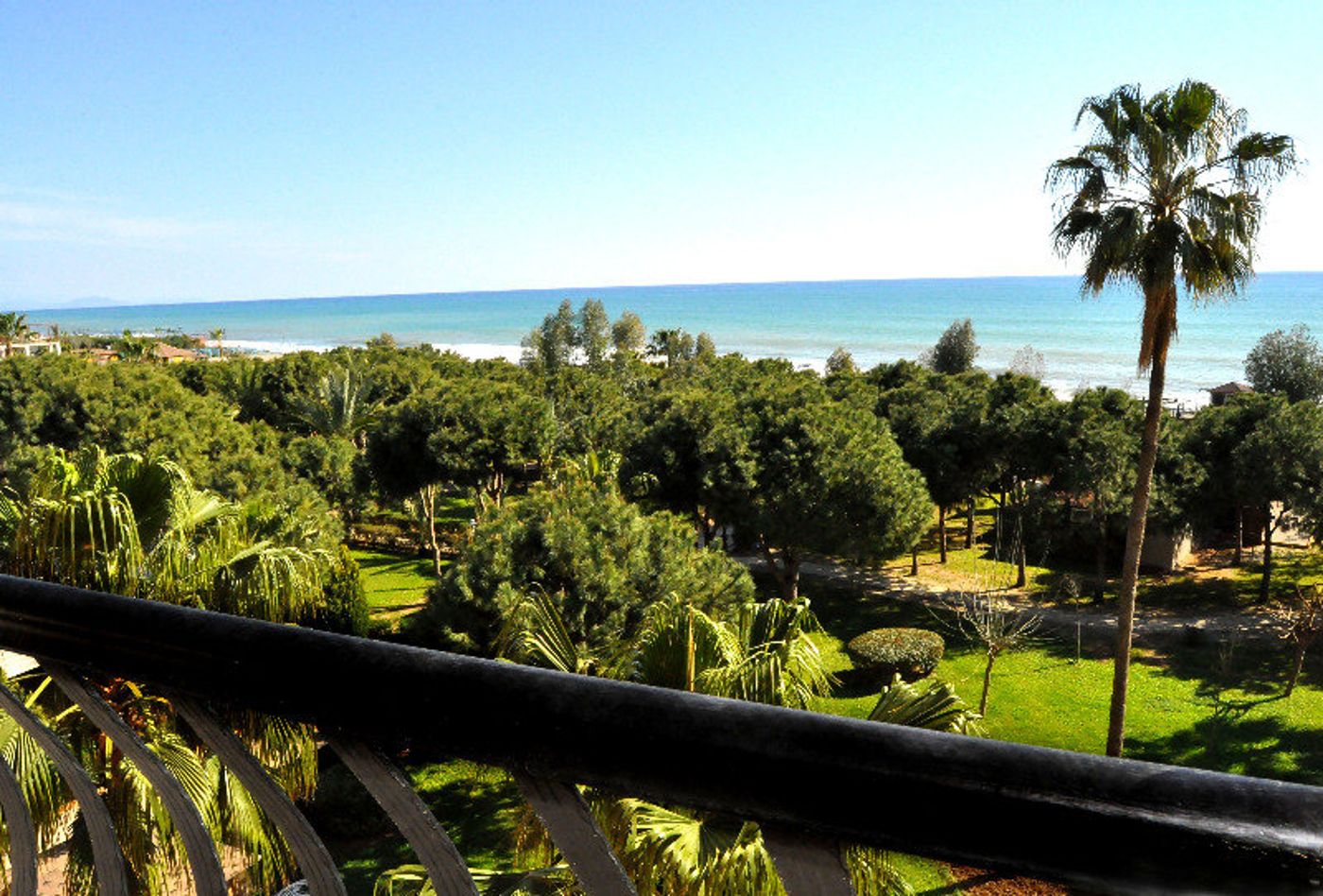 Club-Turtas-Beach-Hotel-General-view-37