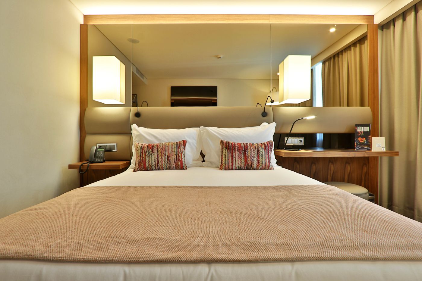 Turim-Iberia-Hotel-Room-3