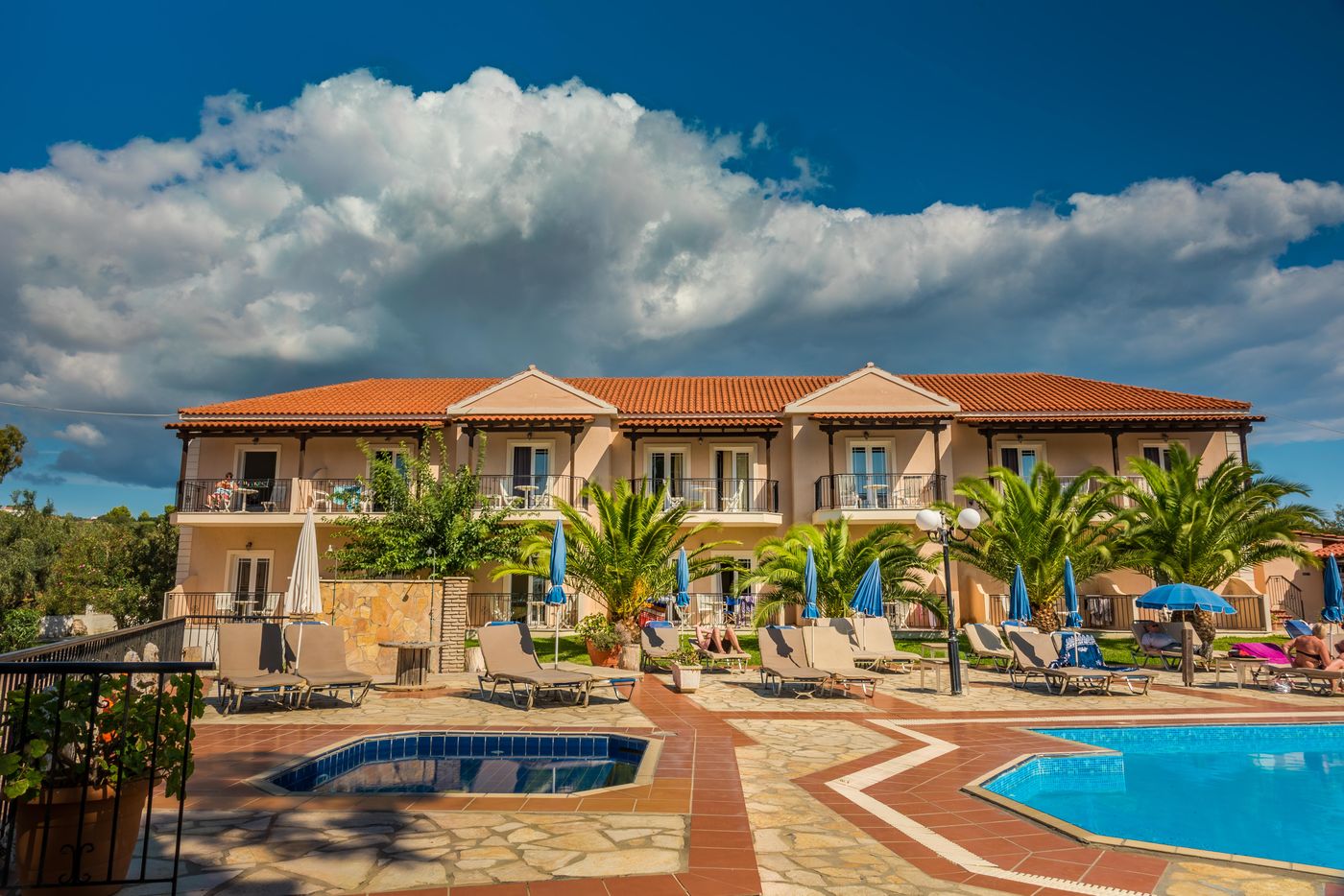 Sotiris Studios and Apartments