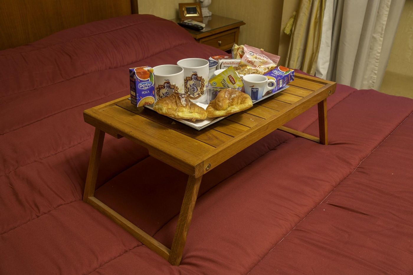 Luxury-Rooms-H-2000-Roma-Room-20