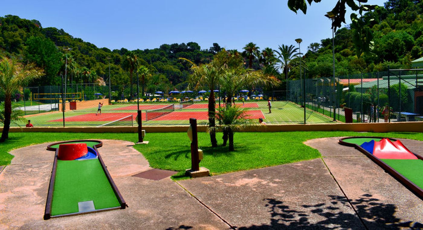 Giverola-Resort-Sports-and-Entertainment-40