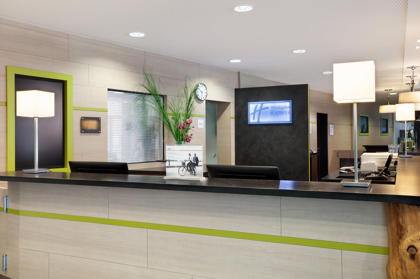 Holiday Inn Express Augsburg-Germany-AUGSBURG-Lobby-9