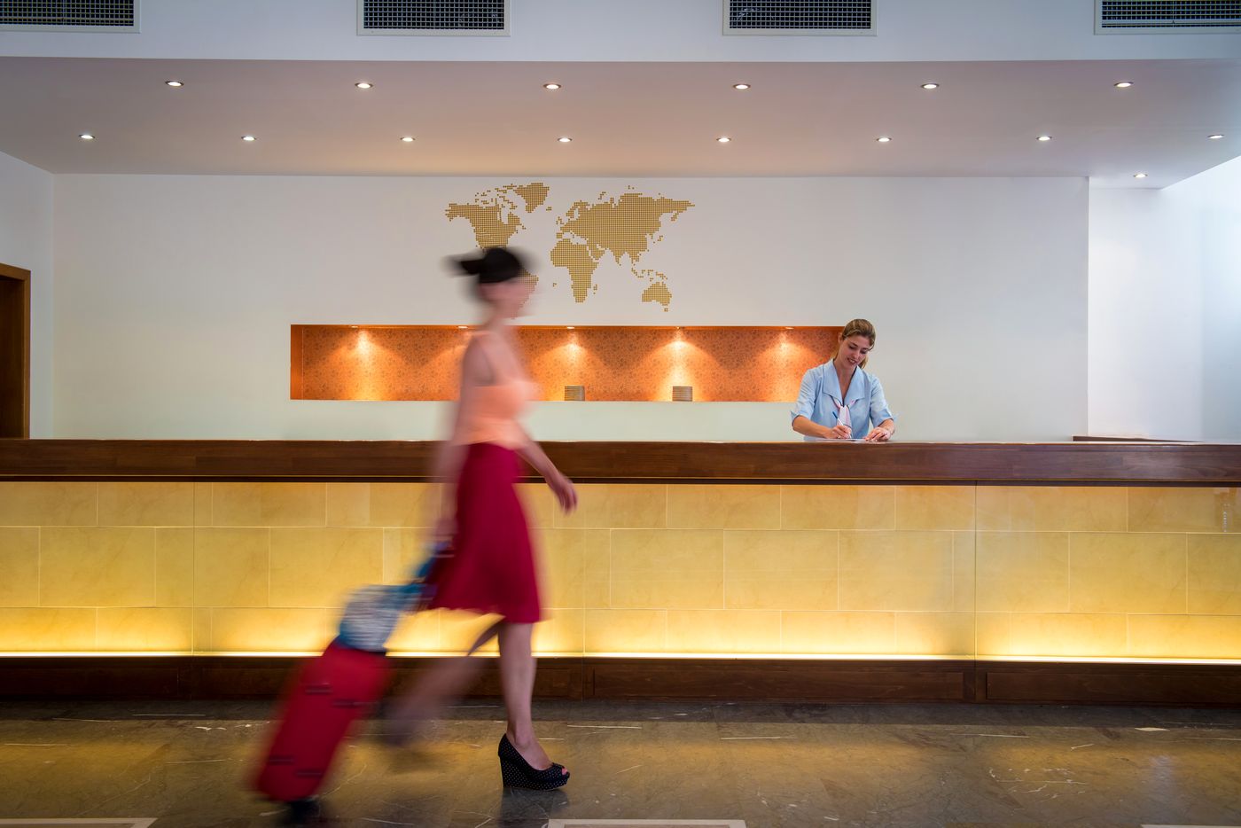 Bella-Beach-Lobby-44