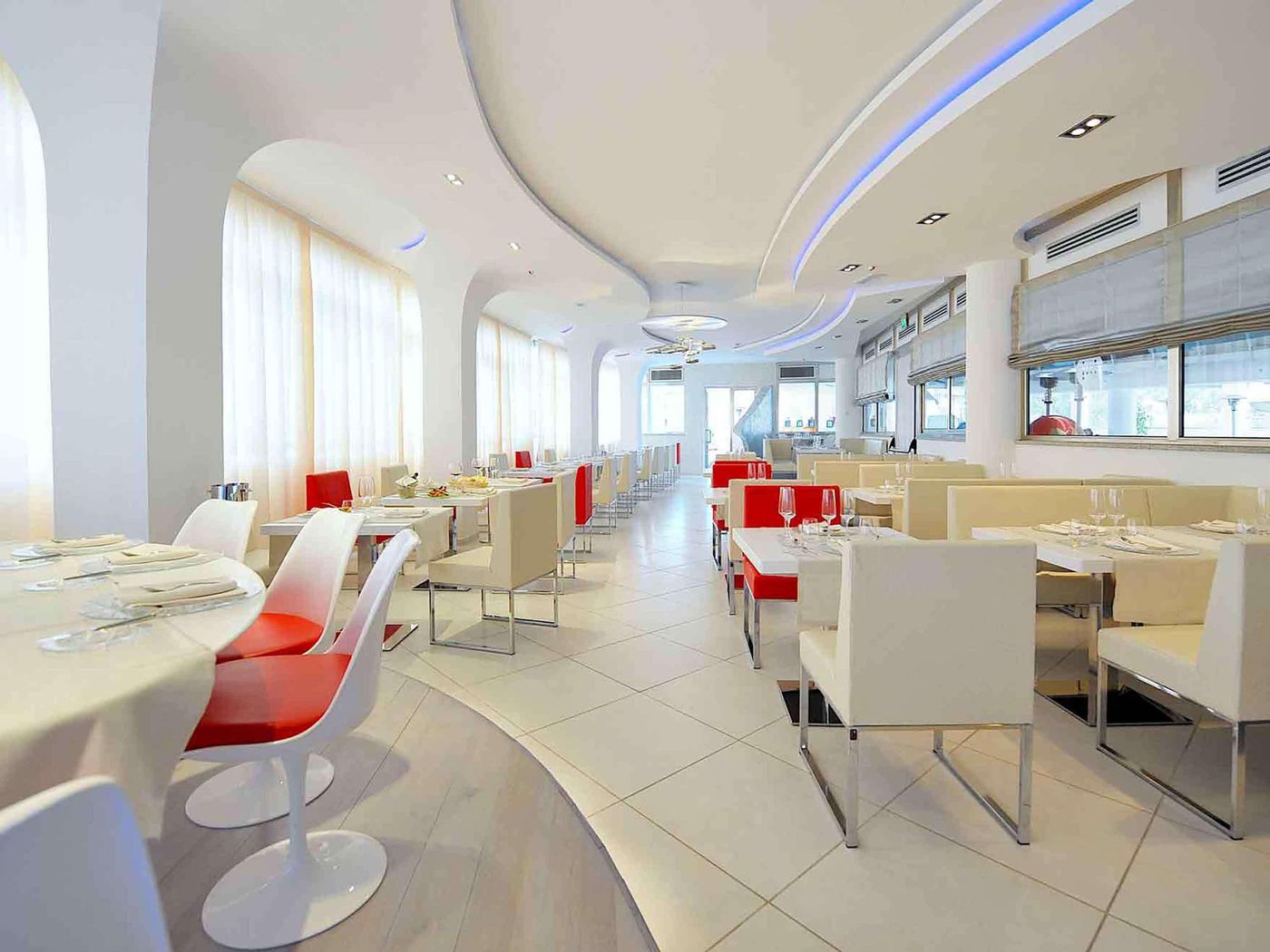 Mercure-Olbia-Restaurant-30