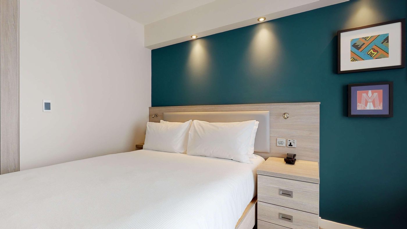 Hampton By Hilton Manchester Northern Quarter-United Kingdom-Manchester-Room-10