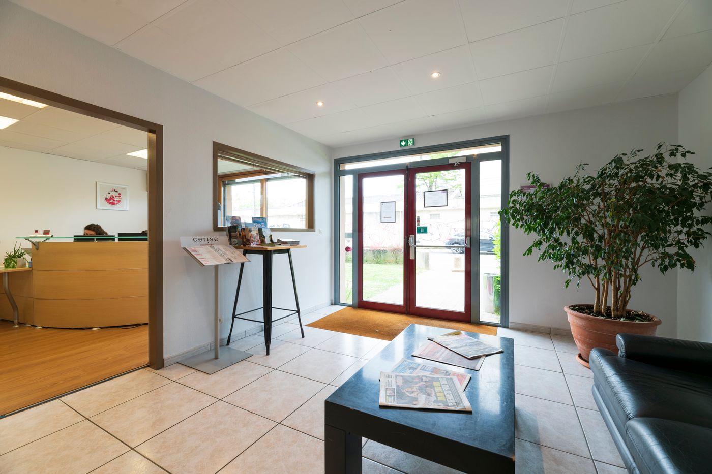 Cerise Nantes La Beaujoire-France-NANTES-Lobby-9