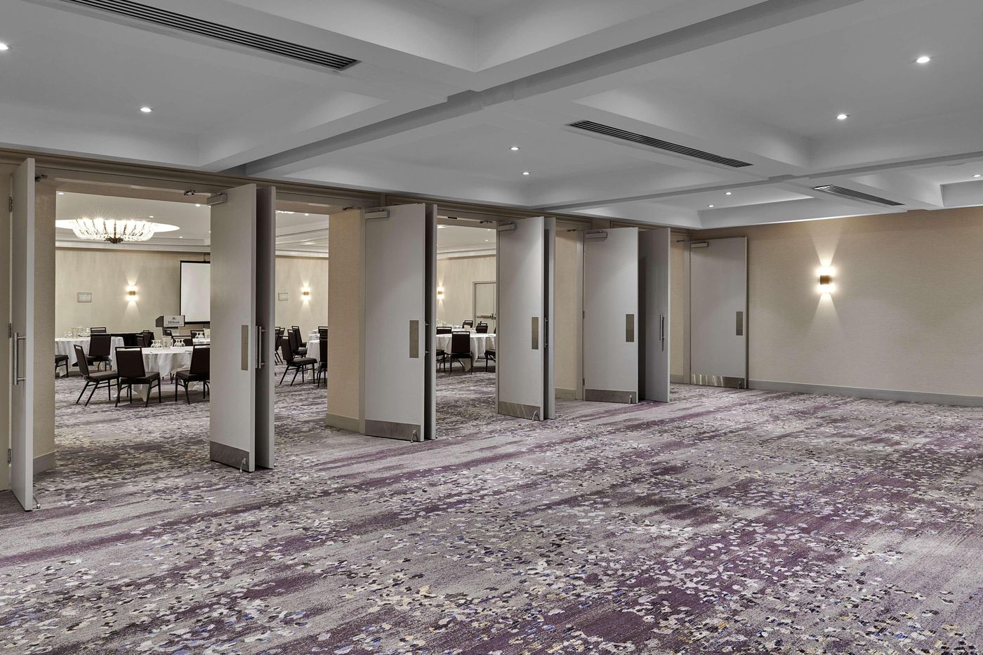 Hilton Toronto Airport Hotel & Suites-Canada-MISSISSAUGA-General view-6