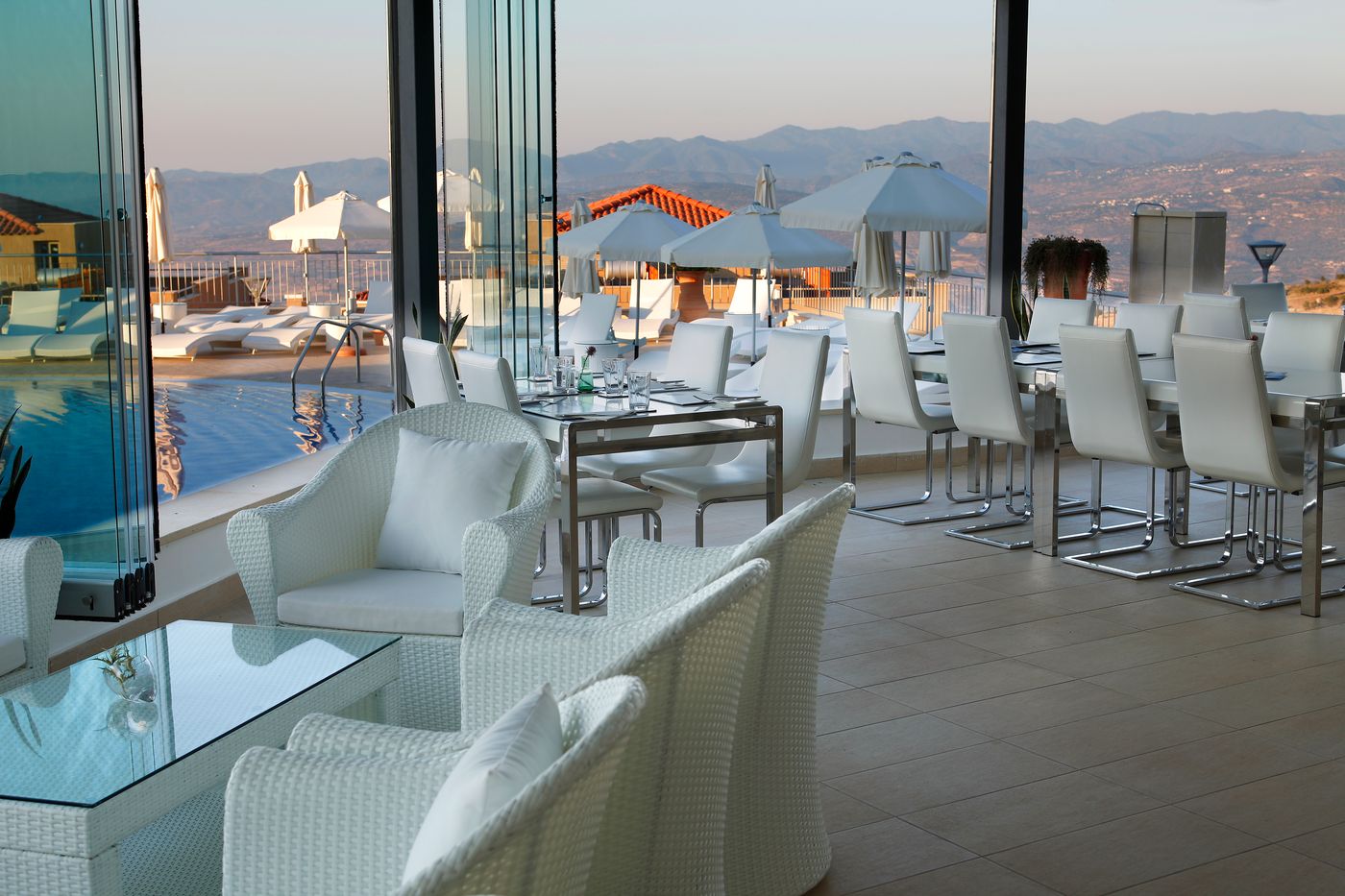 Akamas-Health-Farm-And-Spa-Restaurant-27