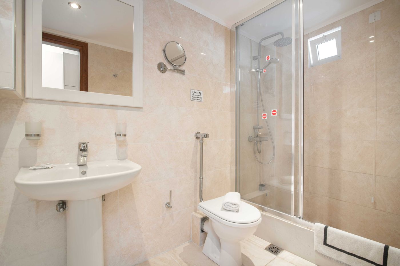 Karras-Hotel-Room-42