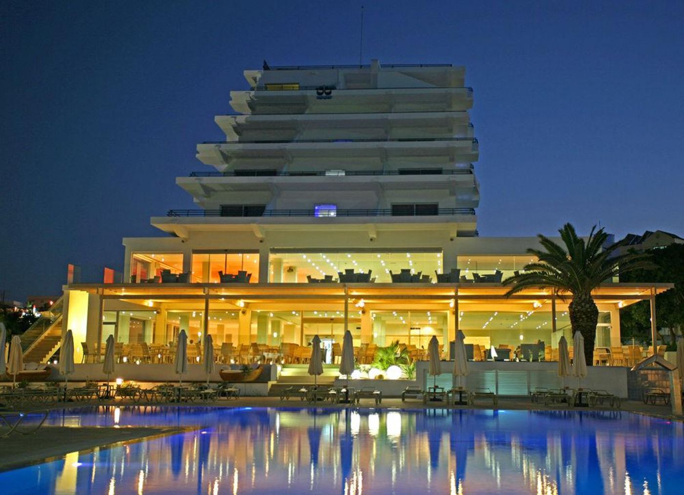 Tsokkos-Vrissiana-Beach-Hotel-General-view-2