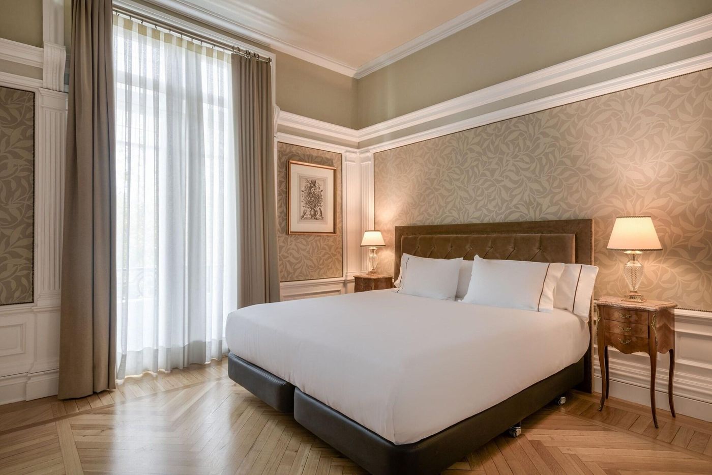 AC-Hotel-Palacio-del-Retiro-Autograph-Collection-Room-33
