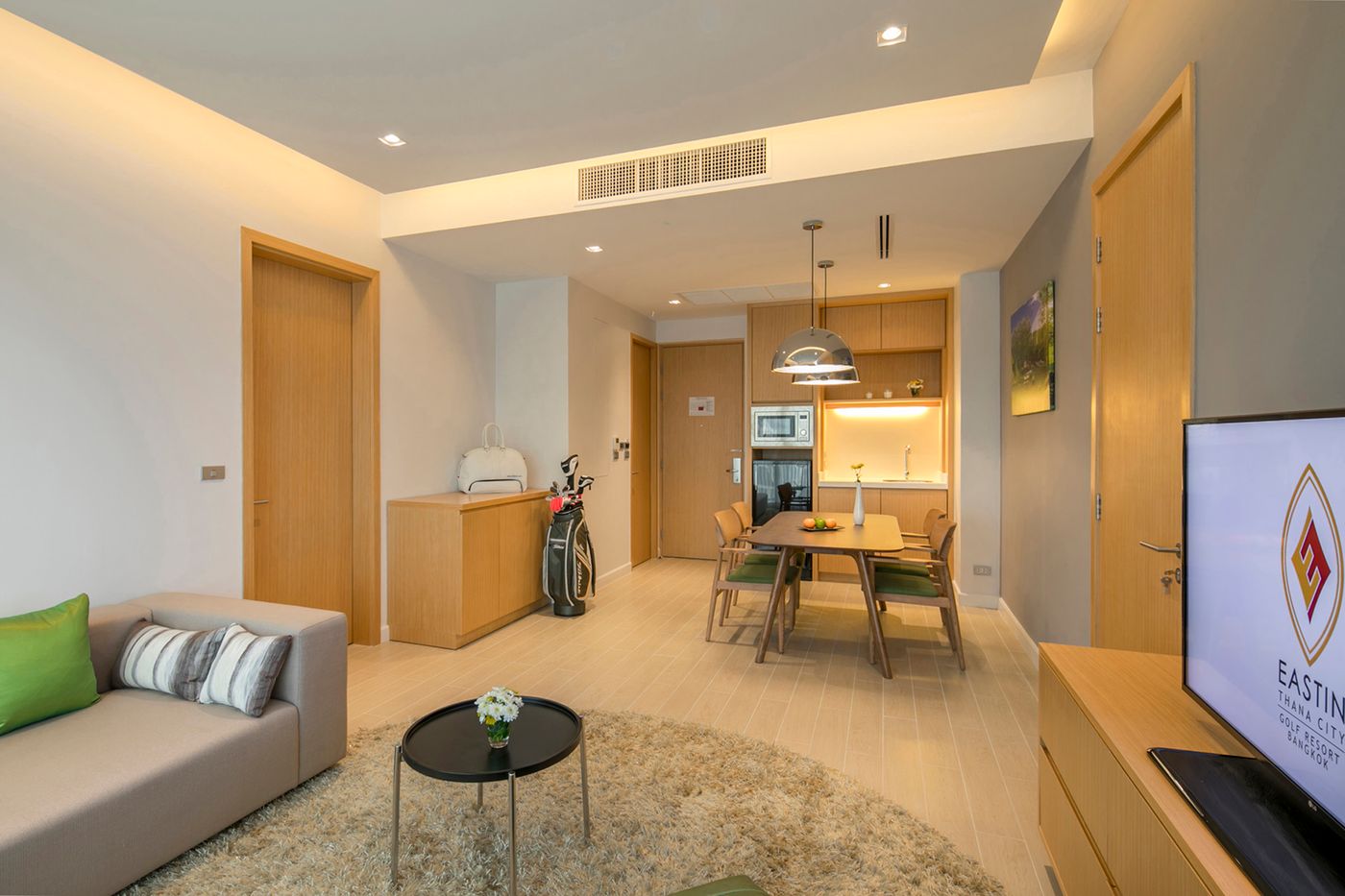 Eastin-Thana-City-Golf-Resort-Bangkok-Room-22