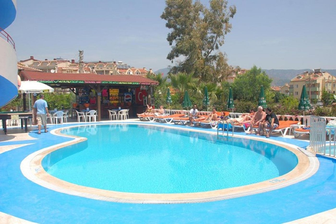 Musti-s-Family-Apart-Pool-1