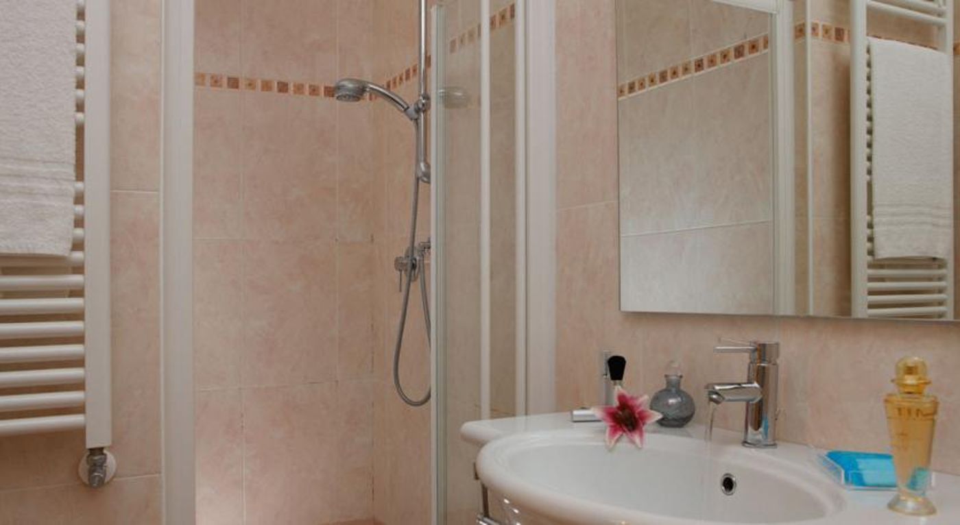 Hotel-Castello-Room-12