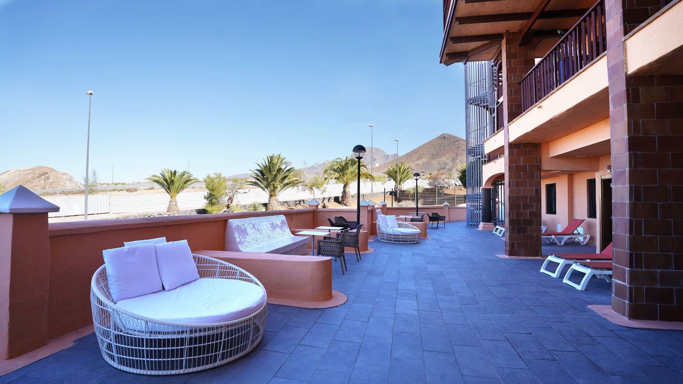 Coral-Los-Alisios-Terrace-11