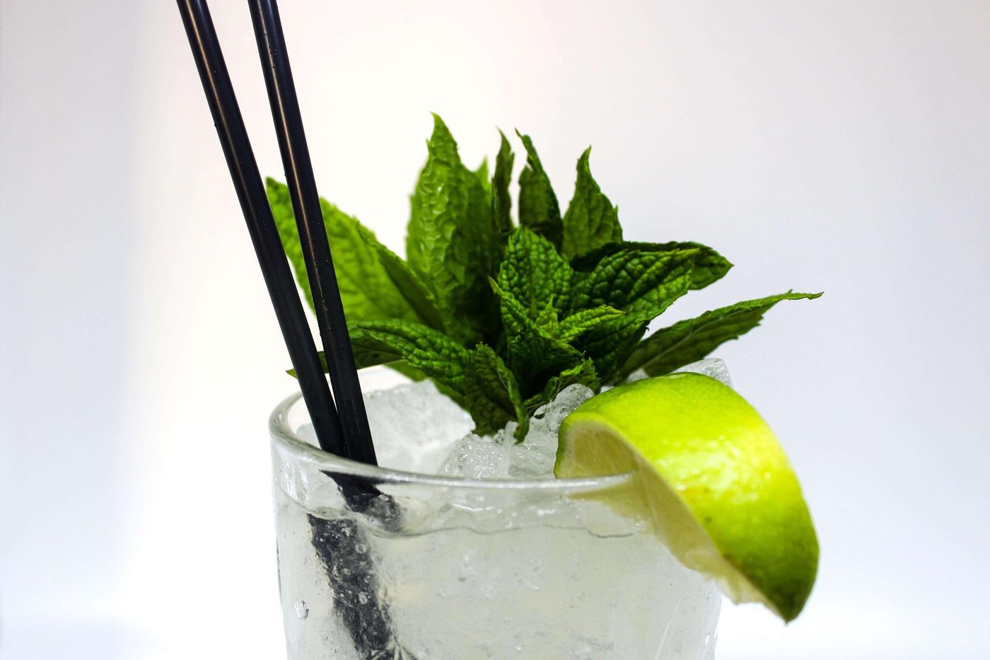 The-Royal-Blue-Bar-80