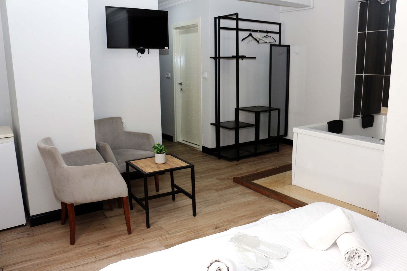 Avist-Hotel-Room-19