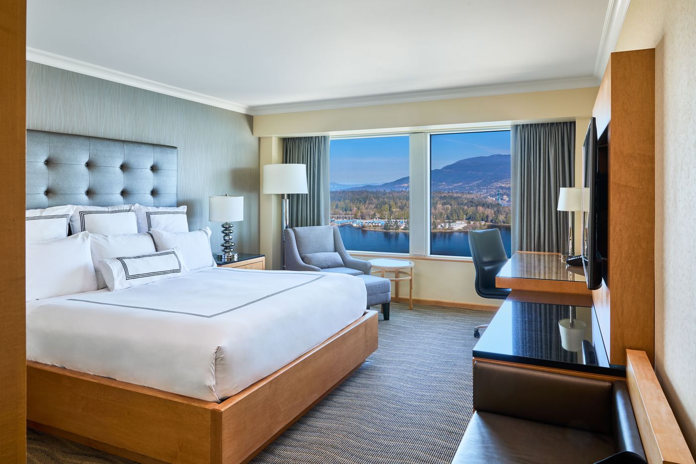 Pan-Pacific-Vancouver-Room-7