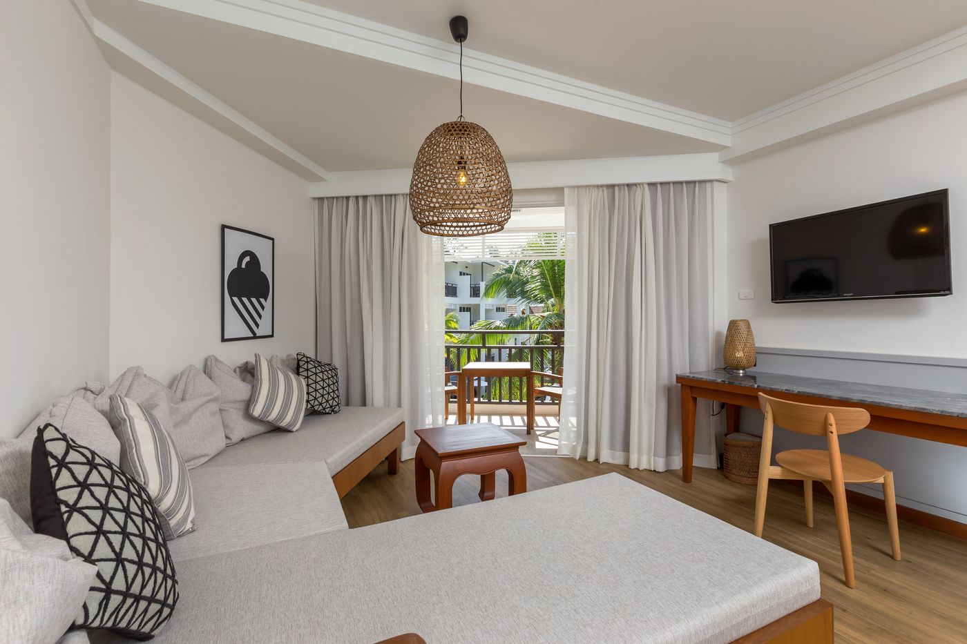 Sunwing-Bangtao-Beach-Room-33