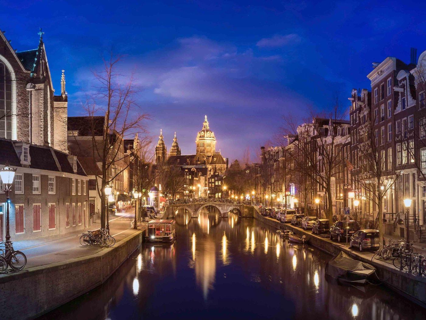 ibis-Amsterdam-Centre-Stopera-General-view-7