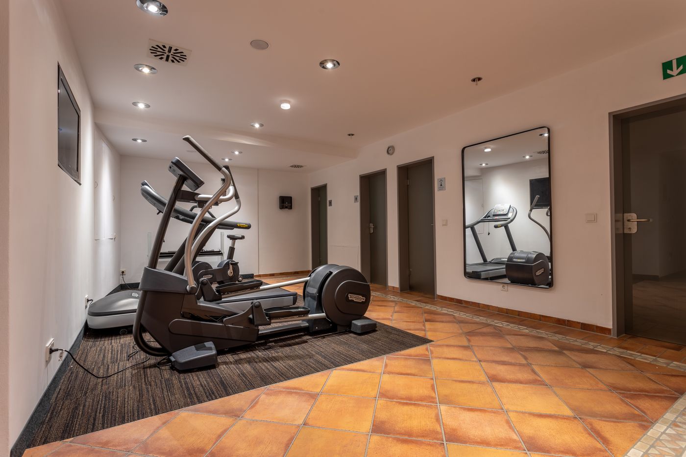 Precise House Duesseldorf Airport - Germany - RATINGEN - Sports and Entertainment - 2