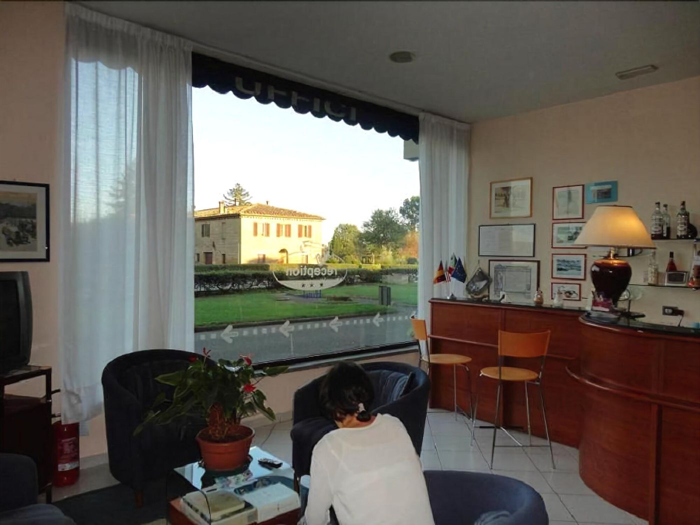 Hotel-1000-Miglia-Lobby-10