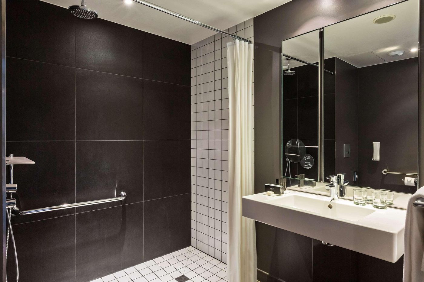 Melia-Paris-La-Defense-Room-54