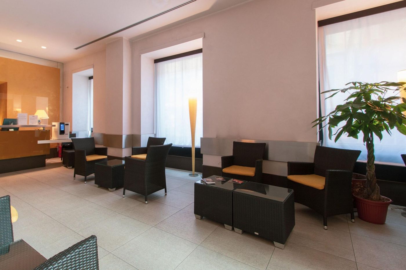 Hotel Bologna - Italy - Turin - Lobby - 2