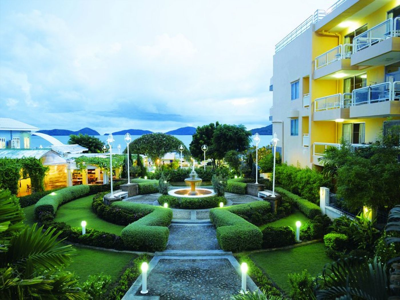 Kantary-Bay-Hotel-Phuket-General-view-3
