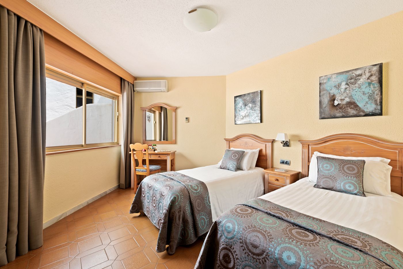 Macdonald-Leila-Playa-Club-Room-16