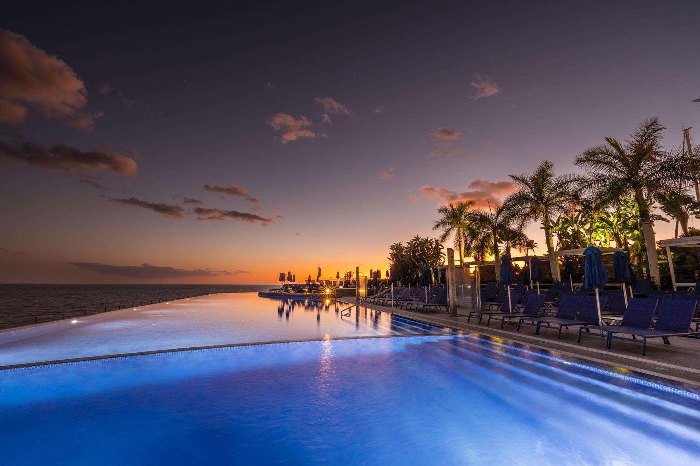 Marina-Suites-Pool-15